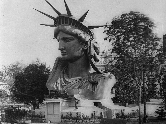 Cabeça da Estátua da Liberdade, exibida na Paris World's Fair, em 1878