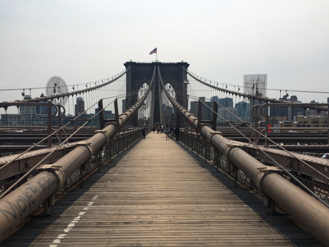 A arquitetura neo-gótica da Brooklyn Bridge