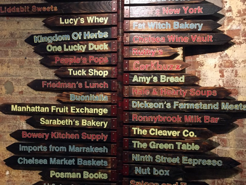 Diversas lojas do Chelsea Market