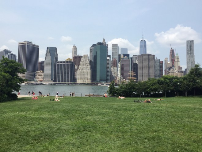 Vista de Manhattan do Brooklyn Bridge Park