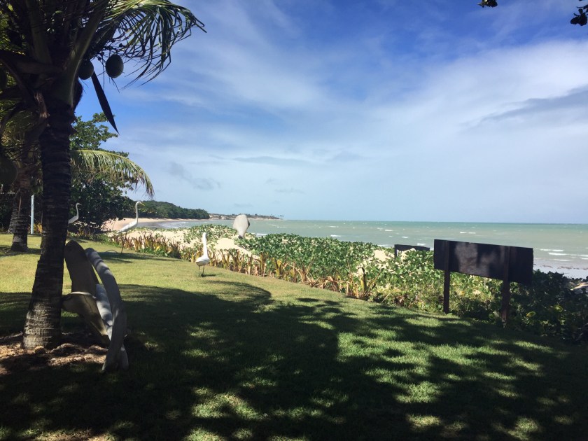 Praia em frente à Barraca Três Coqueiros