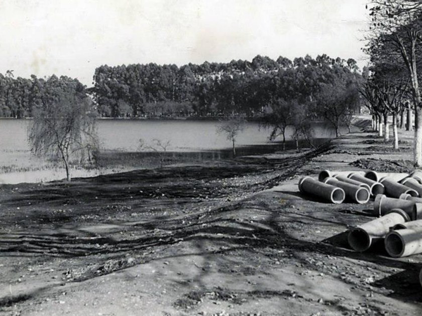 Construção do lago, em 1952