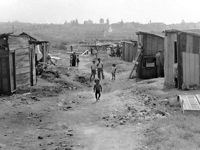 Favela que ocupava o espaço do parque, em 1950 | Foto: Sebastião Assis Pereira