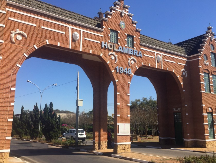 Portal na entrada da cidade