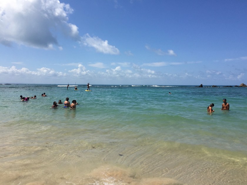 O mar é bastante tranquilo