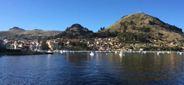 Copacabana vista do Lago Titicaca