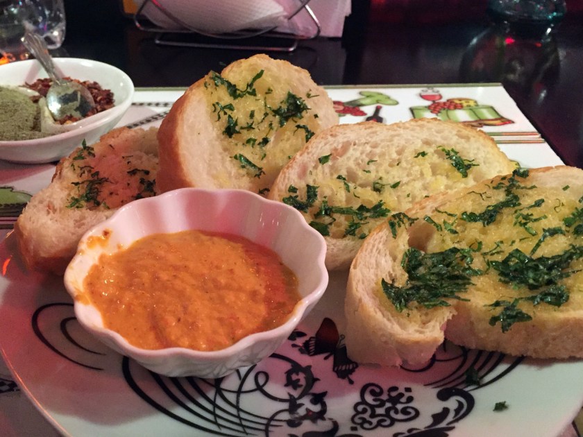 Couvert com torradinhas e patê