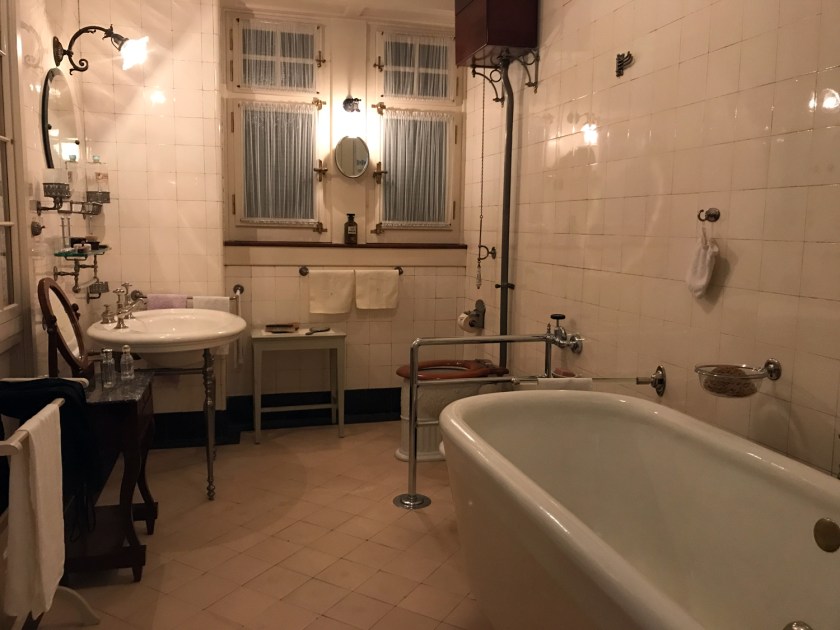 Banheiro do início do século XX