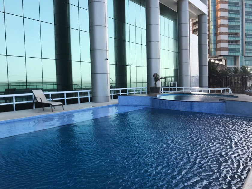 Piscina na área externa