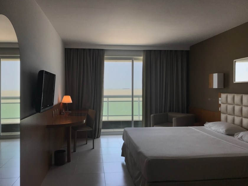 Quarto duplo deluxe com vista para o mar