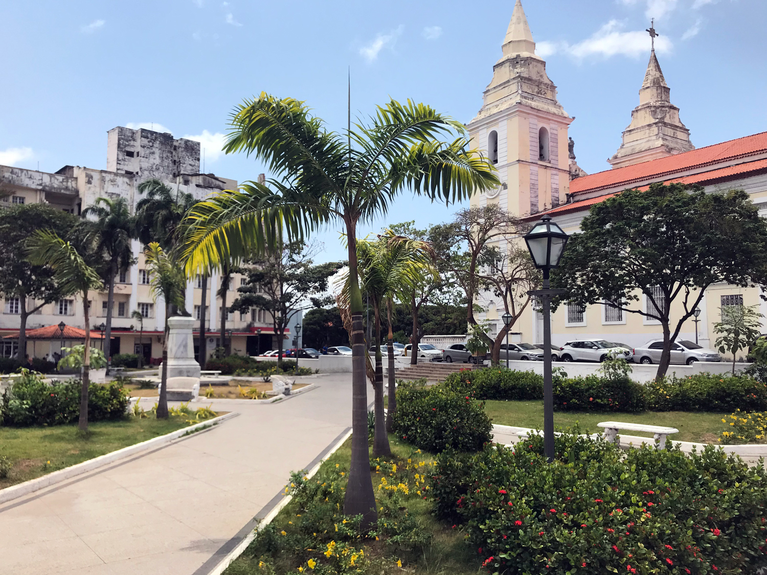 Praça Benedito Leite