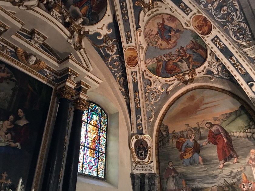 Pinturas e vitrais da catedral