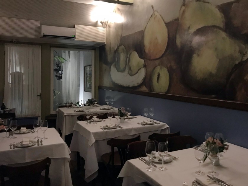 Mesas da área interna