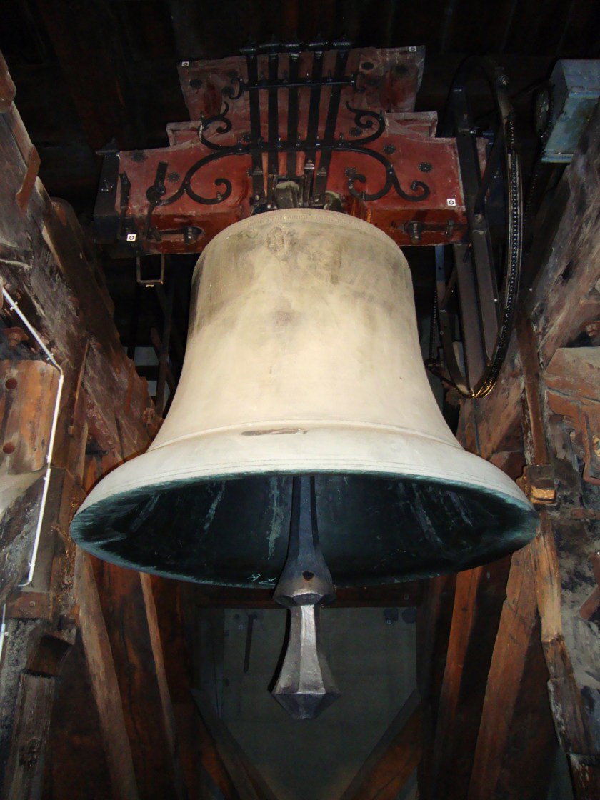 Um dos sinos da torre da catedral