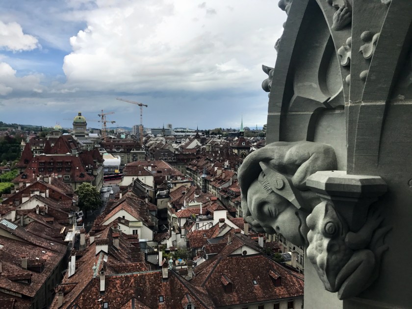 Gárgulas, elementos góticos da fachada