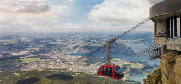 Subida ao Monte Pilatus de teleférico