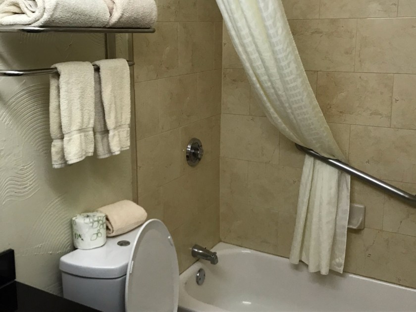 Banheiro do quarto de casal