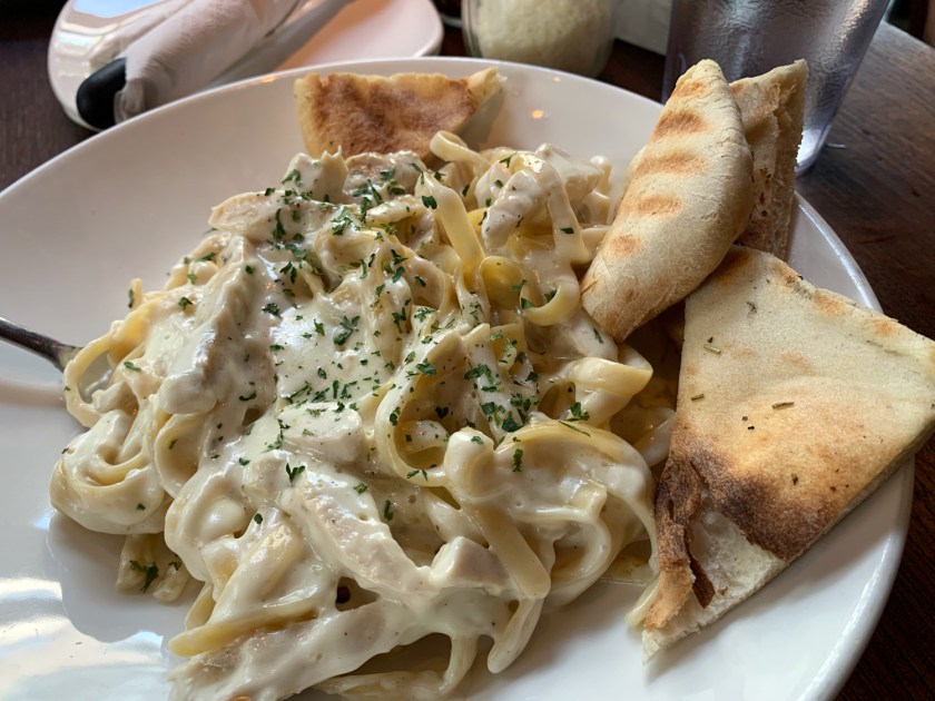 Fettuccine Alfredo with chicken
