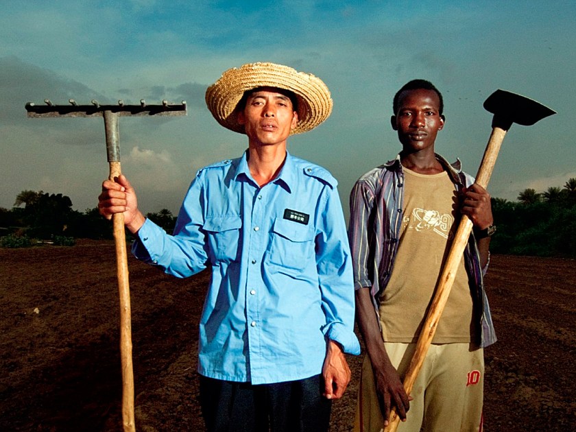 Trabalhadores dos empreendimentos chineses