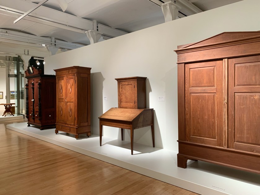 Exposição de móveis texanos