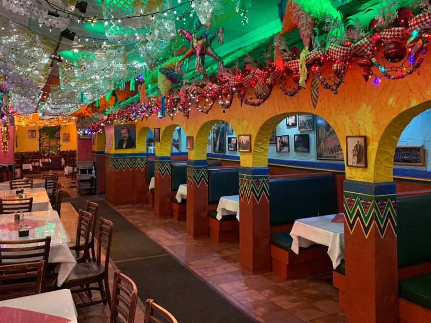 Um dos salões do restaurante