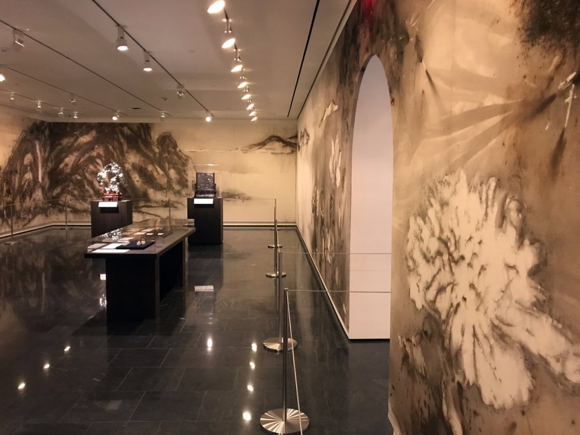 A pintura da parede da sala chinesa foi feita com explosões