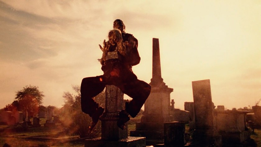 Imagens macabras no cemitério