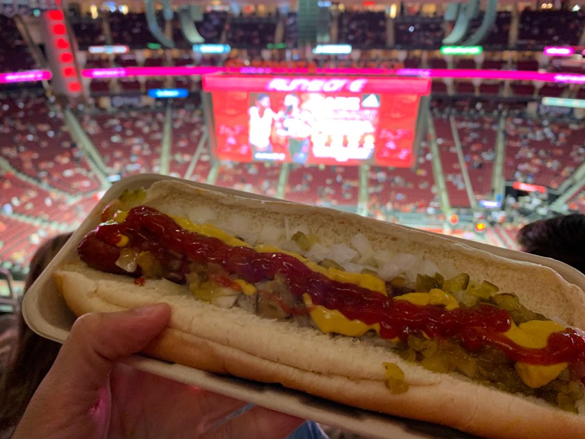 Típico hot dog americano