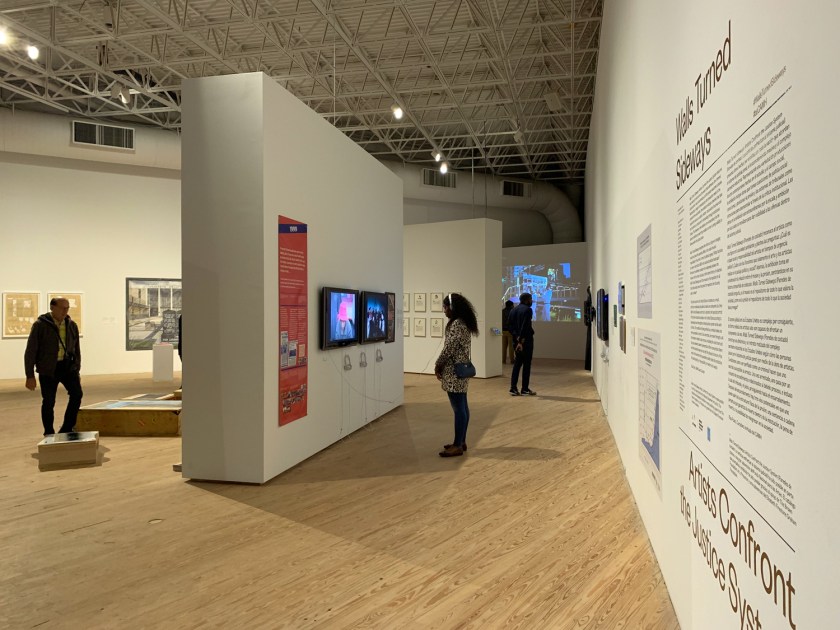 São explorados vários recursos de linguagem