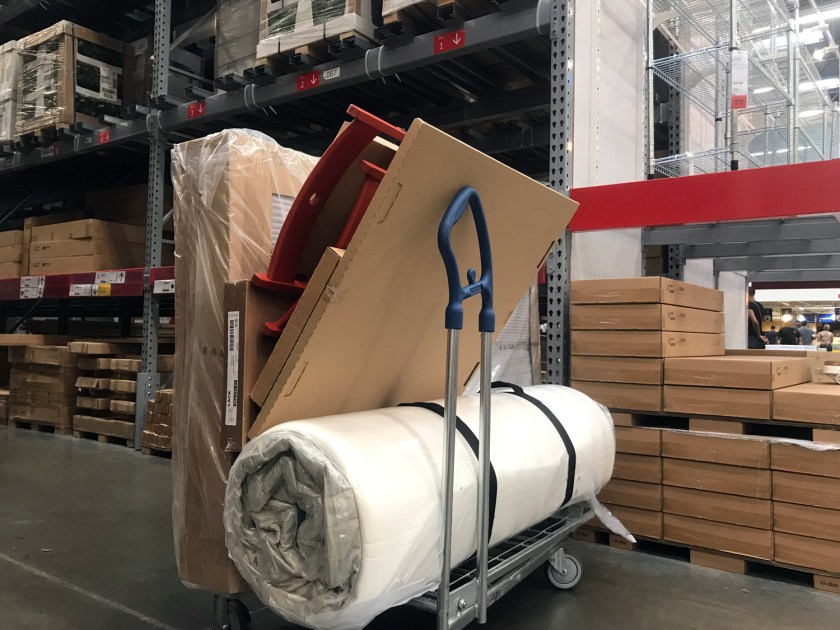 Carrinho especial para móveis