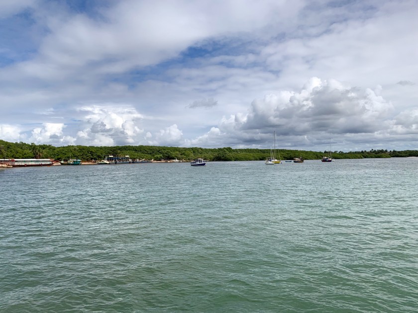 Travessia de balsa entre Porto Seguro e Arraial d'Ajuda