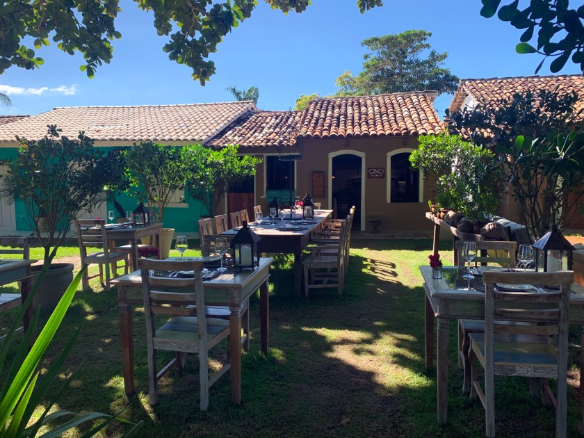 Um dos vários restaurantes