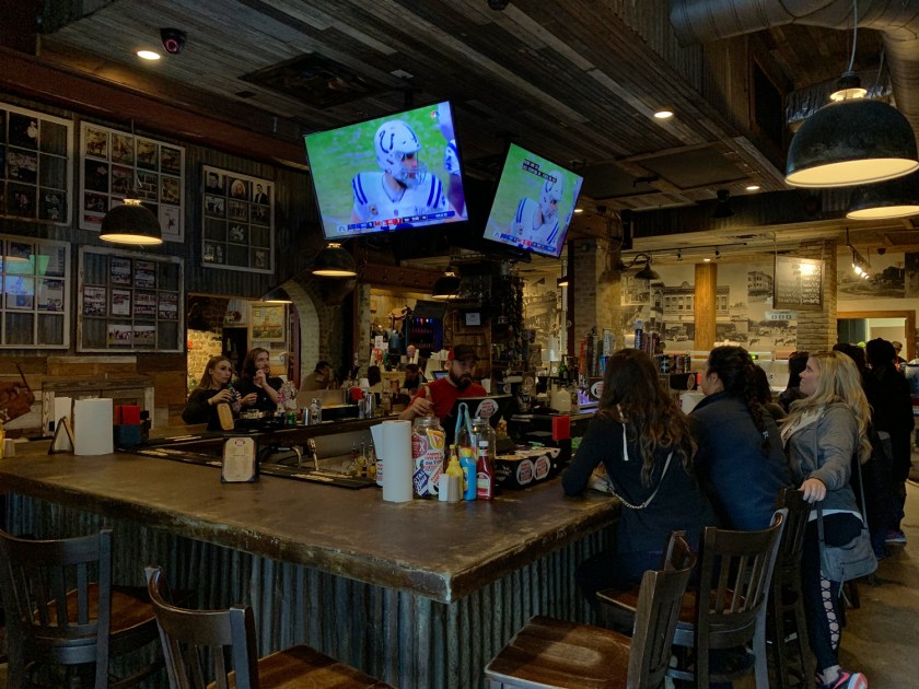 Bar com decoração antiga