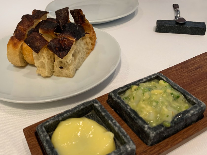 Couvert com pão da casa