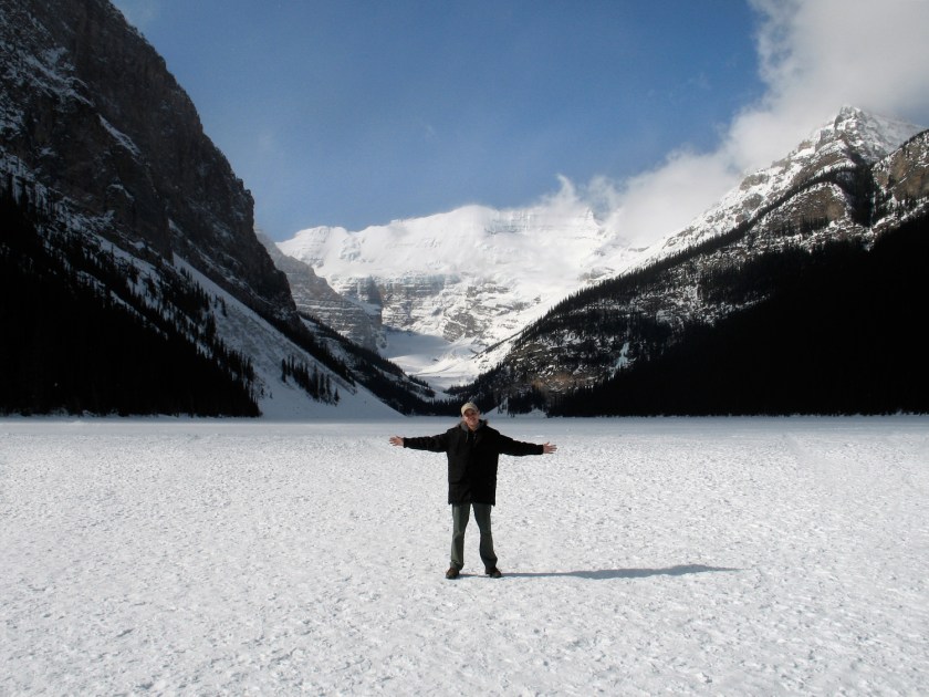 Lago congelado no inverno