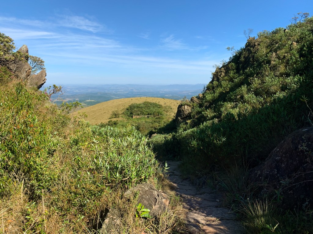 Trilha de acesso às Ruínas do Forte de Brumadinho