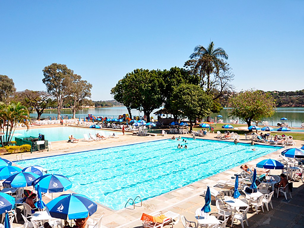 Piscina semiolímpica