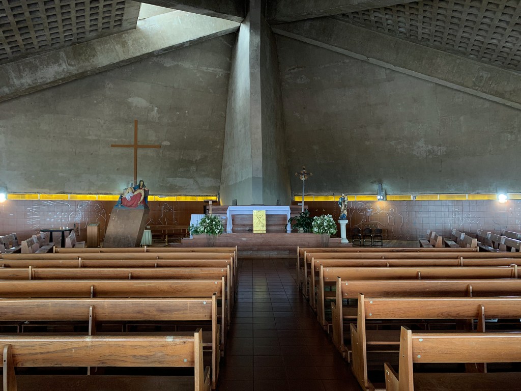 Igreja de arquitetura moderna