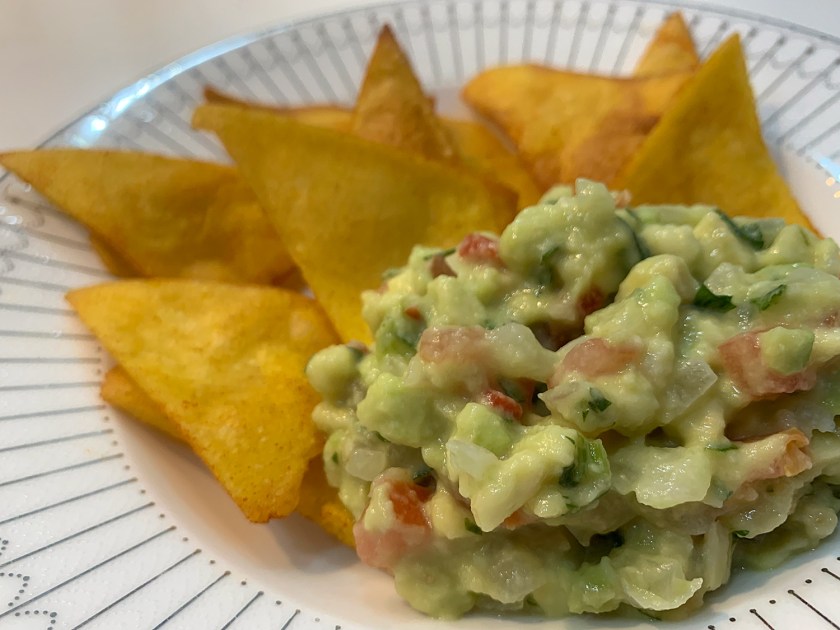 Guacamole com totopos