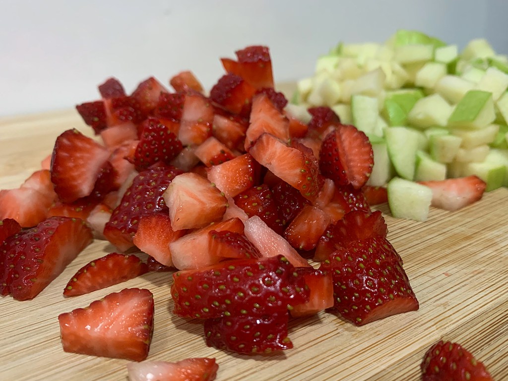 Frutas cortadas em cubos