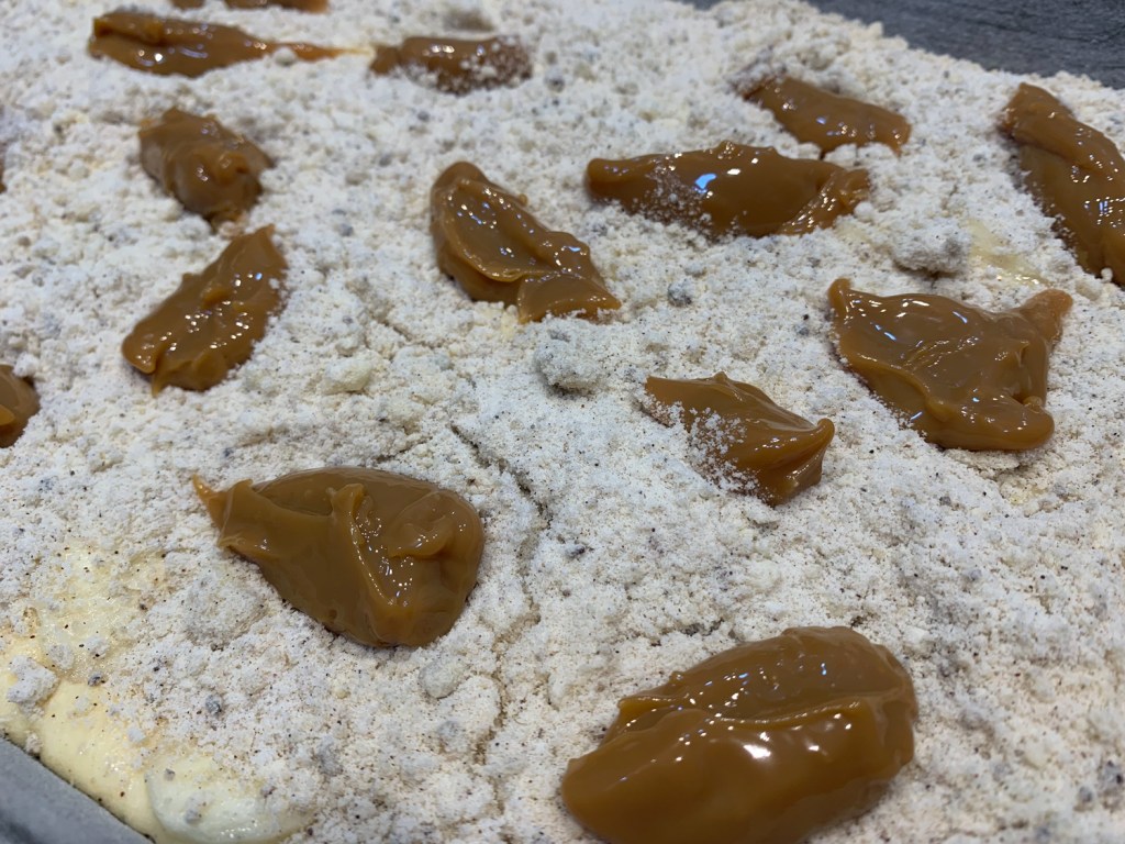 Cobertura de farofa e doce de leite