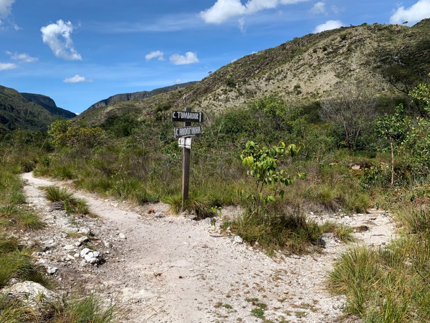 Ponto de desvio na trilha