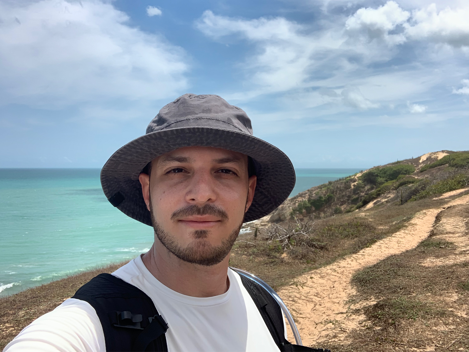 Use roupas e acessórios adequados