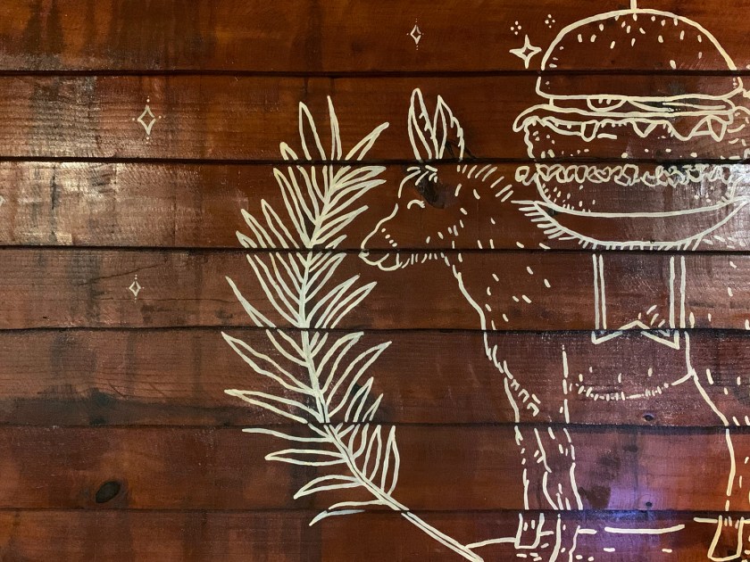 Ora Burguer e Ora Bolas