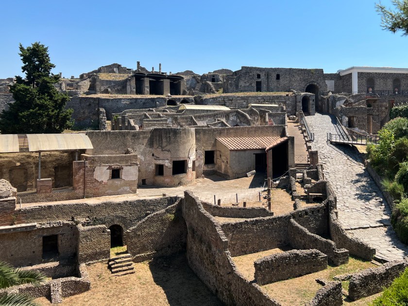 Entrada pela Porta Marina