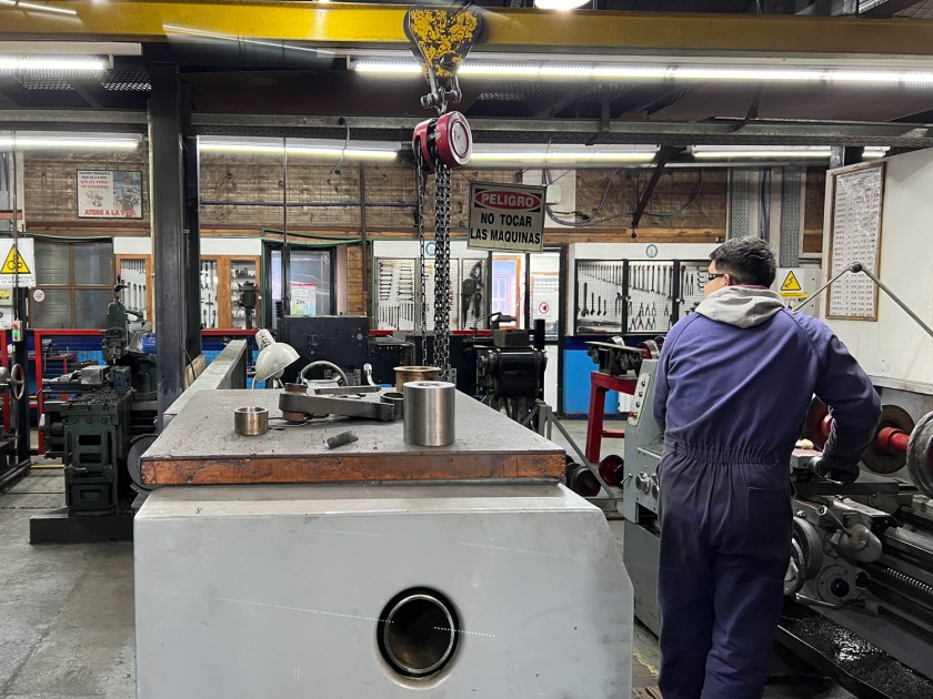 Trabalho no maquinário