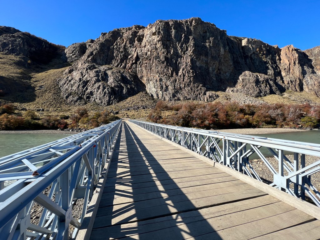 Ponte onde se inicia a trilha