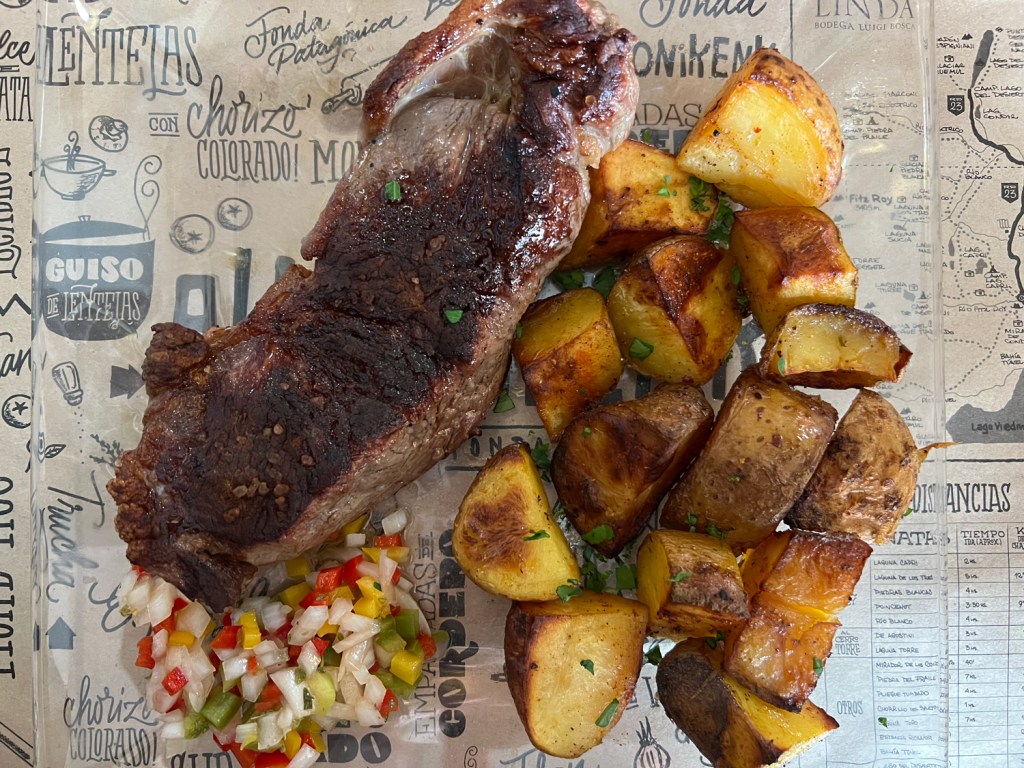 Bife de chorizo con papas